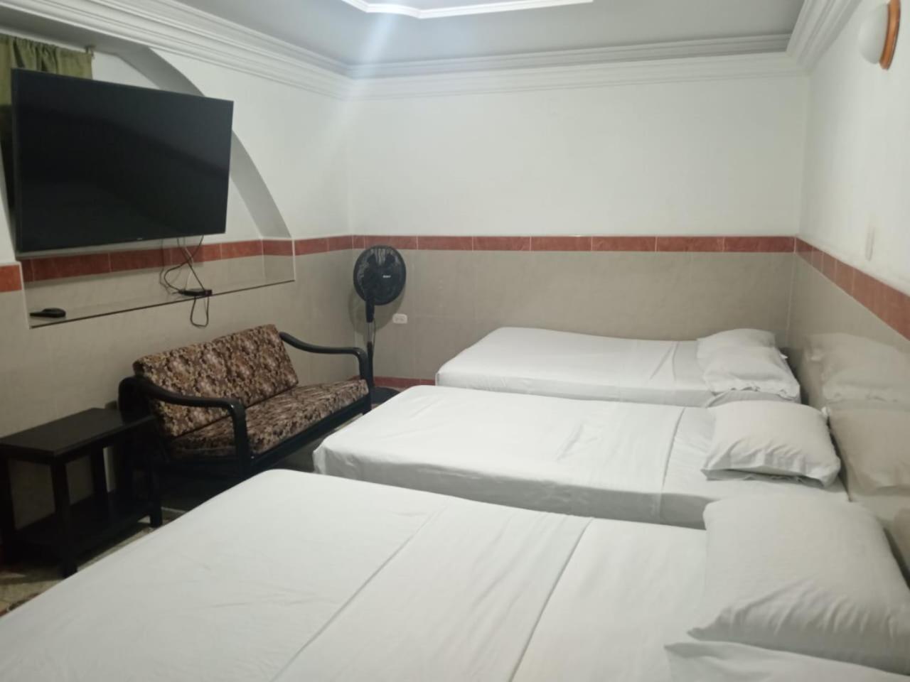 La Hermosa Hotel ブガ エクステリア 写真