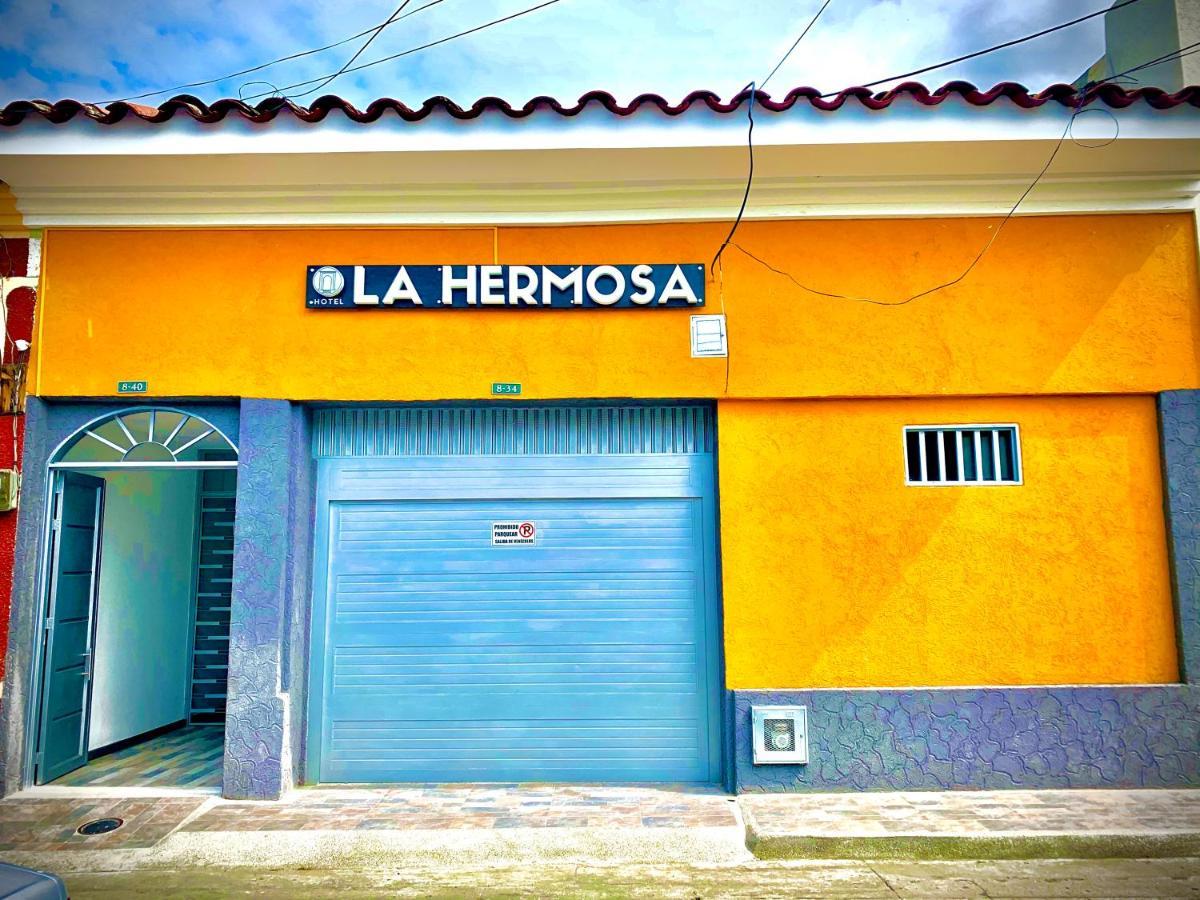 La Hermosa Hotel ブガ エクステリア 写真