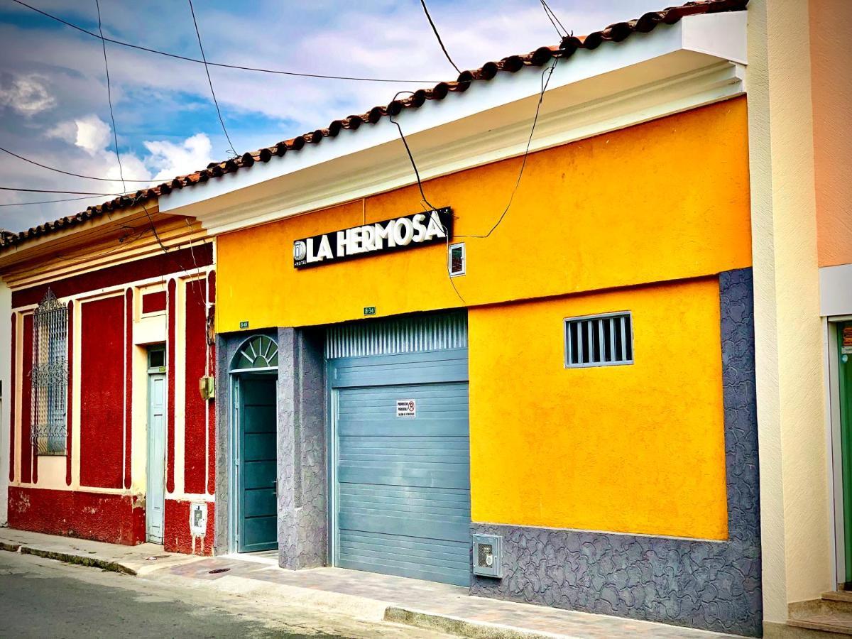 La Hermosa Hotel ブガ エクステリア 写真