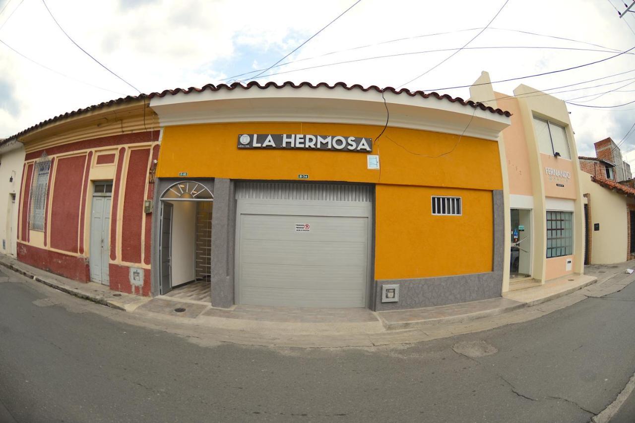 La Hermosa Hotel ブガ エクステリア 写真